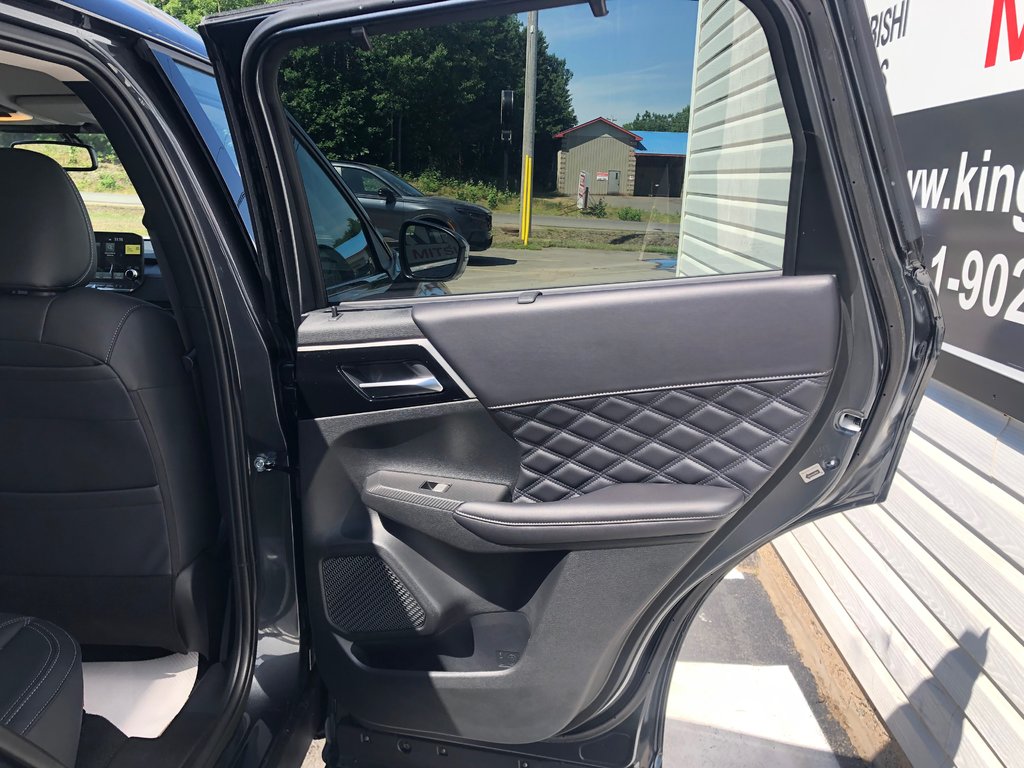 Mitsubishi OUTLANDER PHEV GT S-AWC TWO TONE ROOF 2025 à Kentville, Nouvelle-Écosse - 23 - w1024h768px