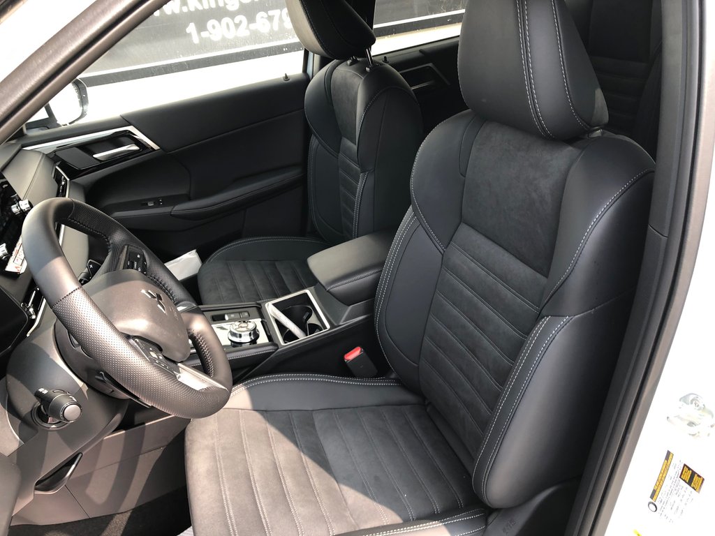 2025 Mitsubishi OUTLANDER PHEV LE S-AWC in Kentville, Nova Scotia - 17 - w1024h768px