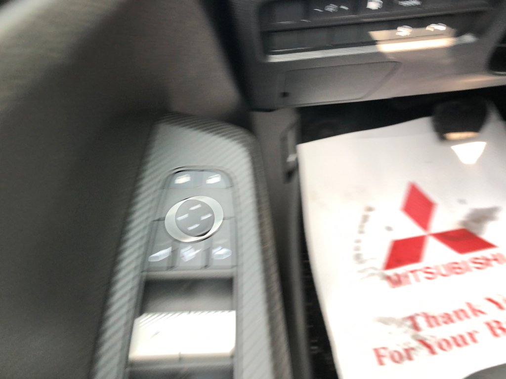 2025 Mitsubishi OUTLANDER PHEV LE S-AWC in Kentville, Nova Scotia - 7 - w1024h768px