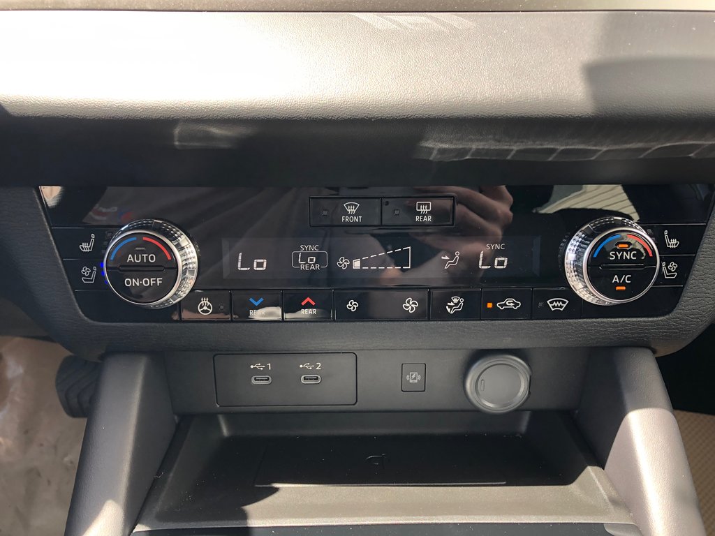 2025 Mitsubishi OUTLANDER PHEV GT S-AWC in Kentville, Nova Scotia - 12 - w1024h768px