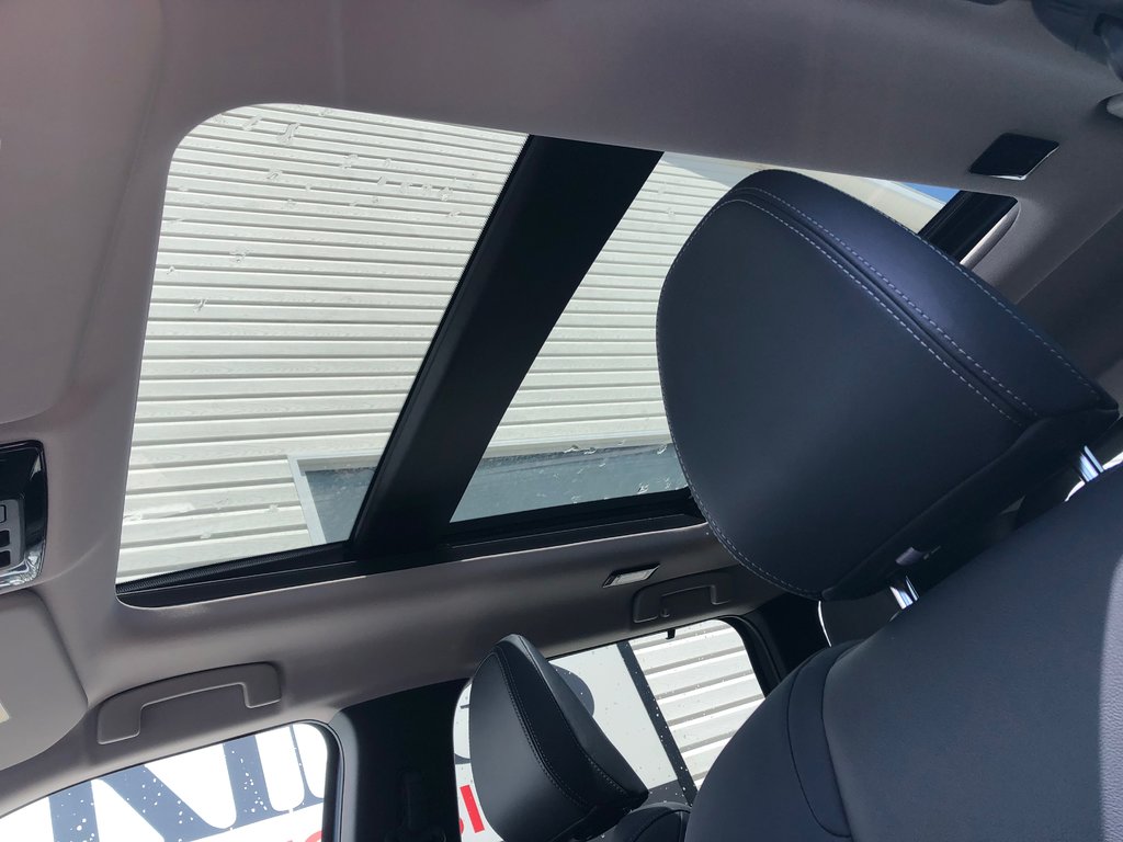 2025 Mitsubishi OUTLANDER PHEV GT S-AWC in Kentville, Nova Scotia - 18 - w1024h768px