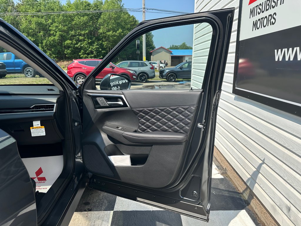 Mitsubishi OUTLANDER PHEV GT S-AWC 2025 à Kentville, Nouvelle-Écosse - 26 - w1024h768px