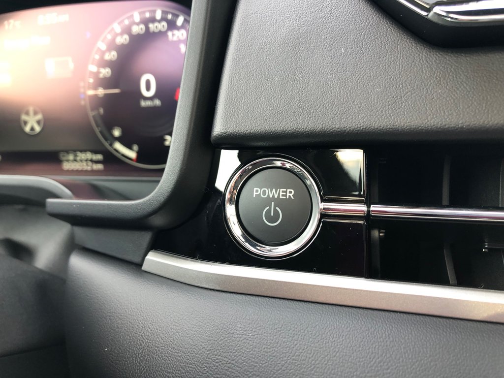 2025 Mitsubishi OUTLANDER PHEV GT S-AWC in Kentville, Nova Scotia - 11 - w1024h768px
