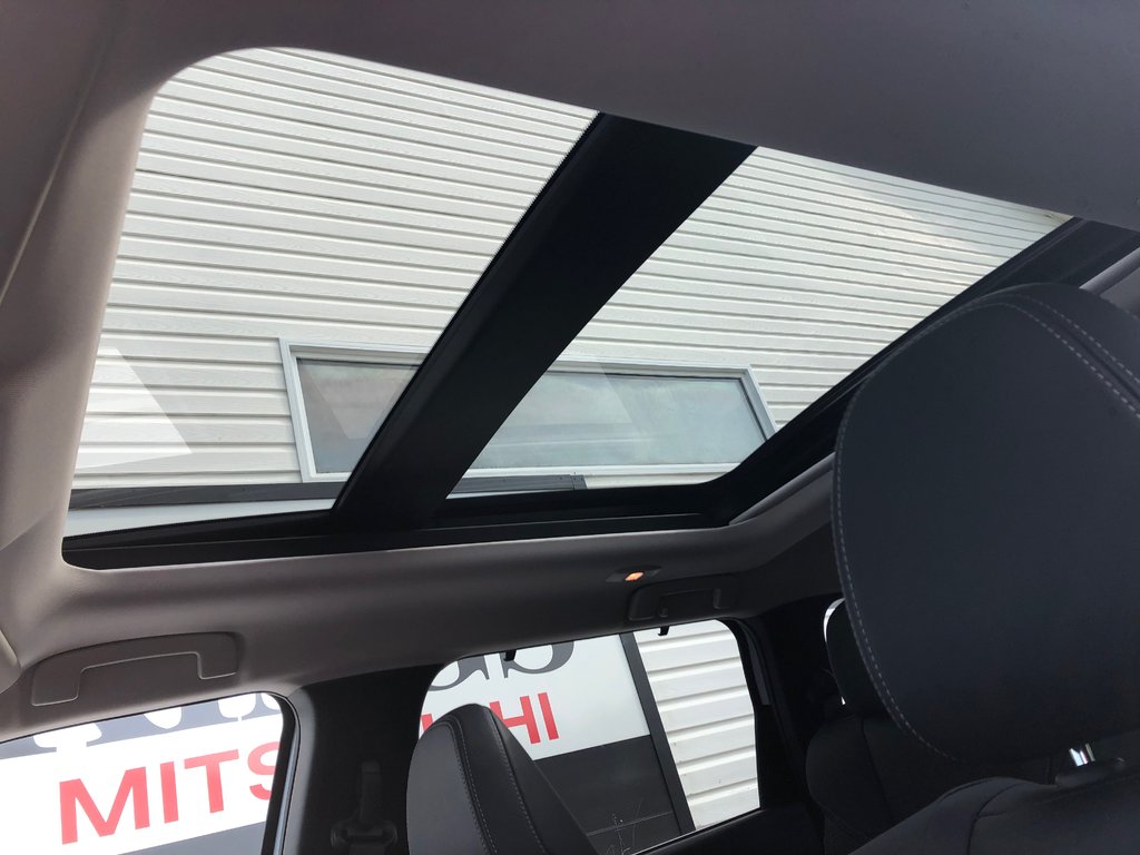 2025 Mitsubishi OUTLANDER PHEV GT S-AWC in Kentville, Nova Scotia - 19 - w1024h768px
