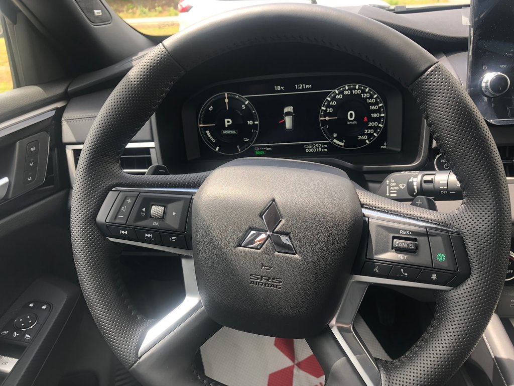 2025 Mitsubishi OUTLANDER PHEV GT S-AWC in Kentville, Nova Scotia - 10 - w1024h768px