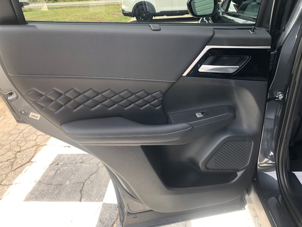 2025 Mitsubishi OUTLANDER PHEV GT S-AWC in Kentville, Nova Scotia - 21 - w1024h768px