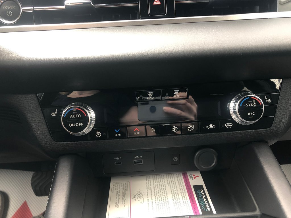 2025 Mitsubishi OUTLANDER PHEV GT NOIR S-AWC in Kentville, Nova Scotia - 15 - w1024h768px