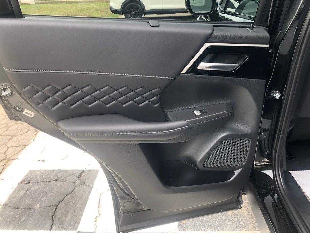 2025 Mitsubishi OUTLANDER PHEV GT NOIR S-AWC in Kentville, Nova Scotia - 21 - w1024h768px