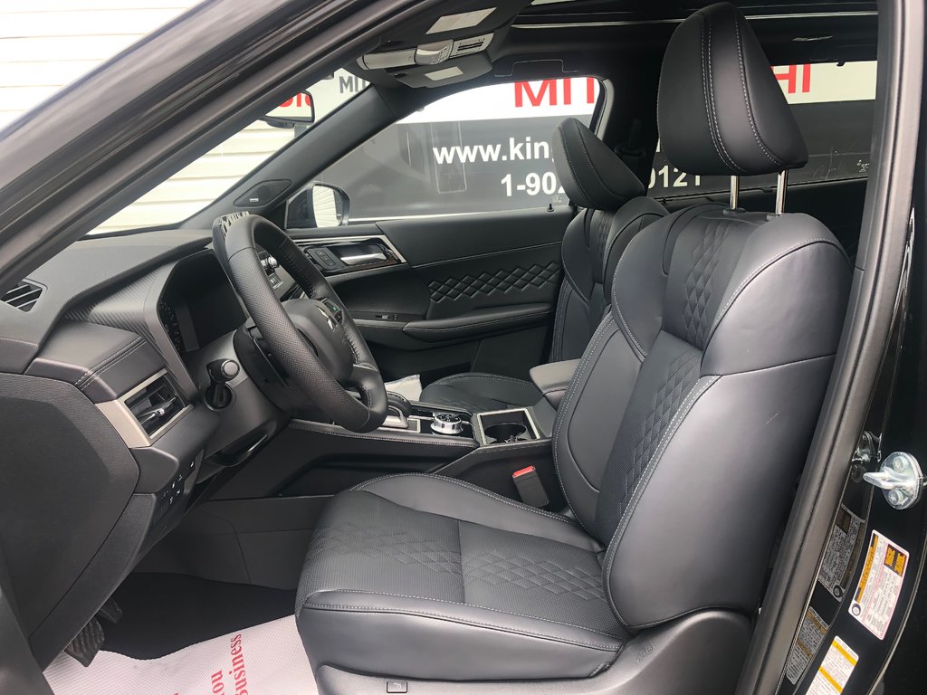 2025 Mitsubishi OUTLANDER PHEV GT NOIR S-AWC in Kentville, Nova Scotia - 18 - w1024h768px