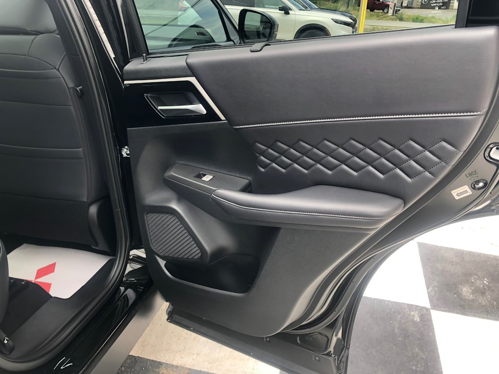 2025 Mitsubishi OUTLANDER PHEV GT NOIR S-AWC in Kentville, Nova Scotia - 26 - w1024h768px