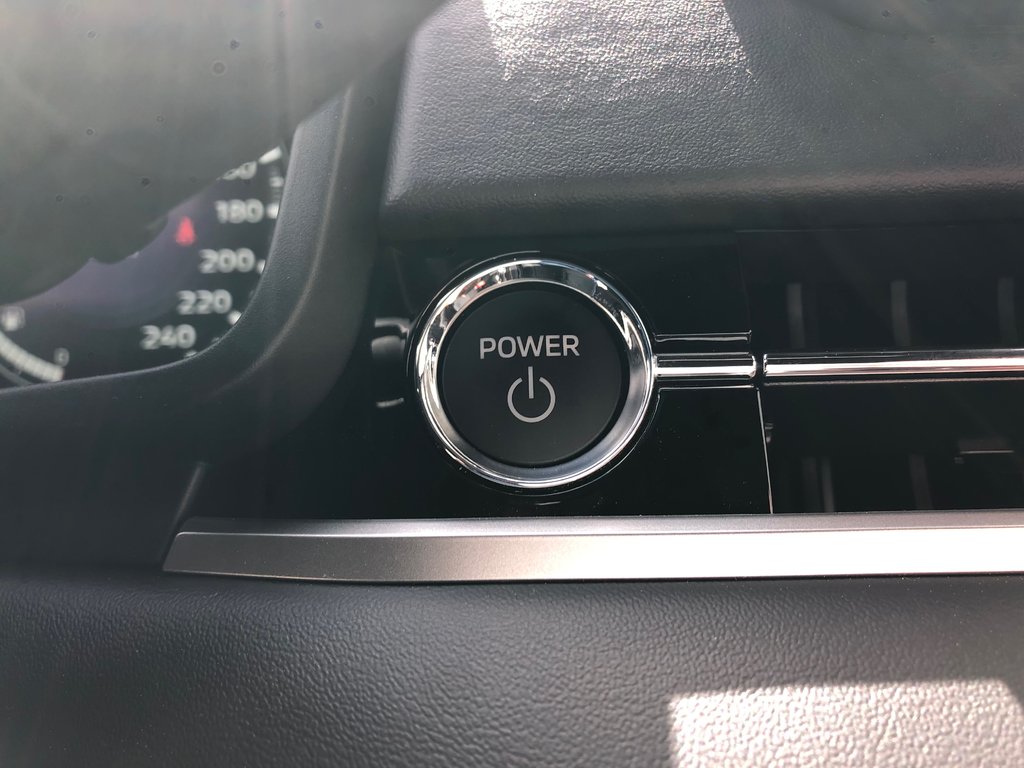 2025 Mitsubishi OUTLANDER PHEV GT NOIR S-AWC in Kentville, Nova Scotia - 11 - w1024h768px