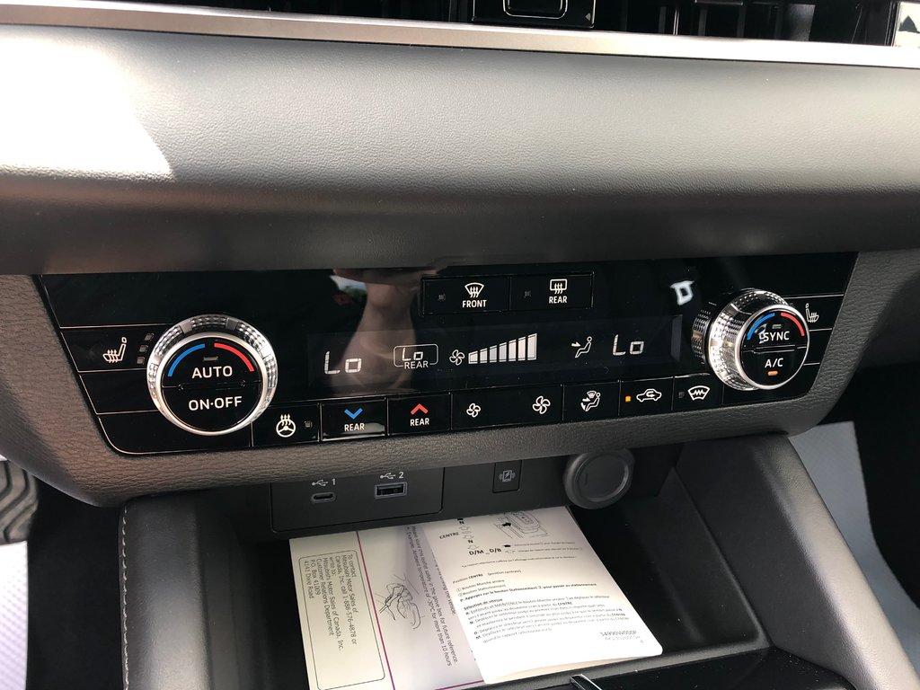 2025 Mitsubishi OUTLANDER PHEV GT NOIR S-AWC in Kentville, Nova Scotia - 14 - w1024h768px