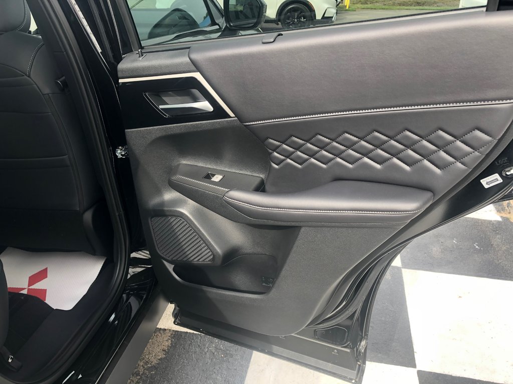 2025 Mitsubishi OUTLANDER PHEV GT NOIR S-AWC in Kentville, Nova Scotia - 26 - w1024h768px