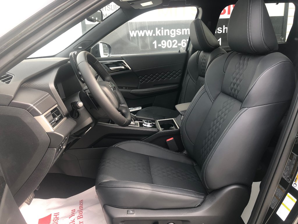 2025 Mitsubishi OUTLANDER PHEV GT NOIR S-AWC in Kentville, Nova Scotia - 19 - w1024h768px