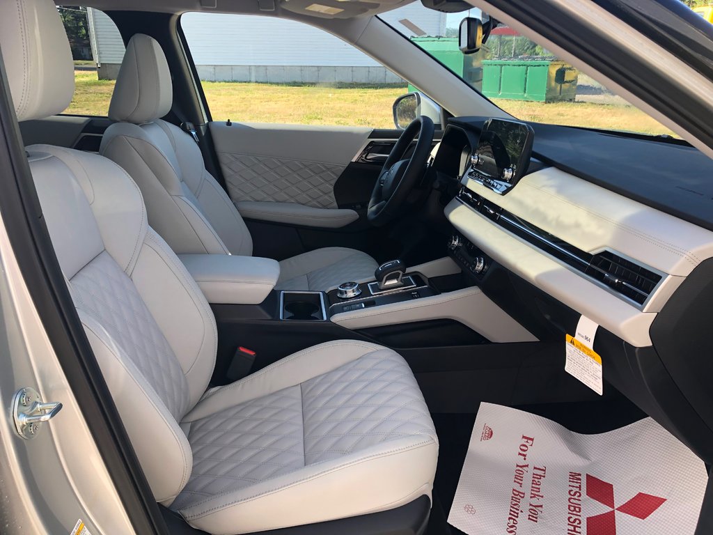 Mitsubishi OUTLANDER PHEV SEL S-AWC 2025 à Kentville, Nouvelle-Écosse - 26 - w1024h768px