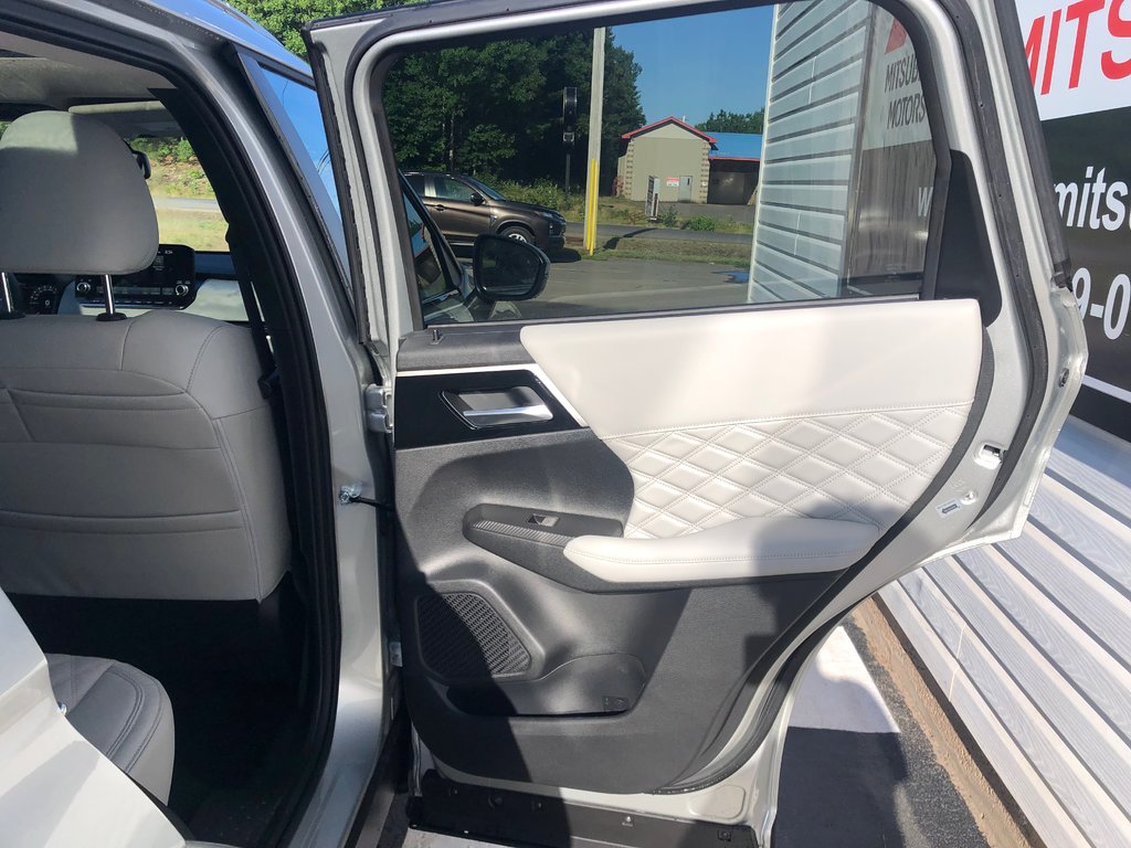 Mitsubishi OUTLANDER PHEV SEL S-AWC 2025 à Kentville, Nouvelle-Écosse - 24 - w1024h768px