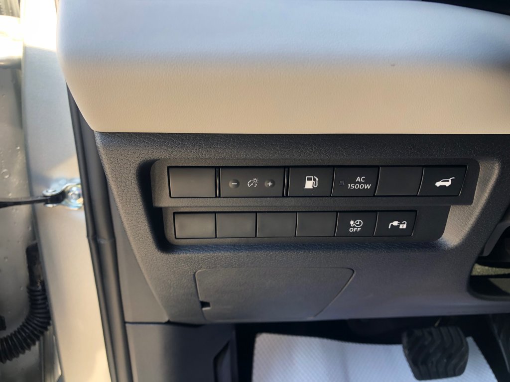 Mitsubishi OUTLANDER PHEV SEL S-AWC 2025 à Kentville, Nouvelle-Écosse - 9 - w1024h768px