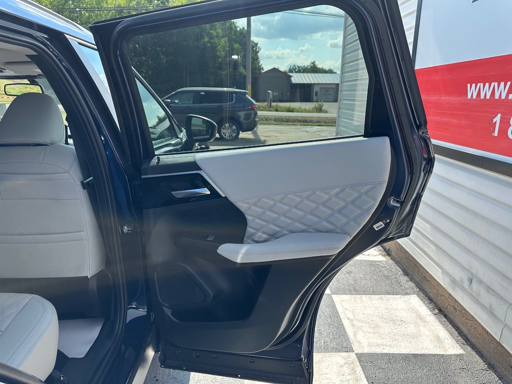 Mitsubishi OUTLANDER PHEV SEL S-AWC 2025 à Kentville, Nouvelle-Écosse - 23 - w1024h768px
