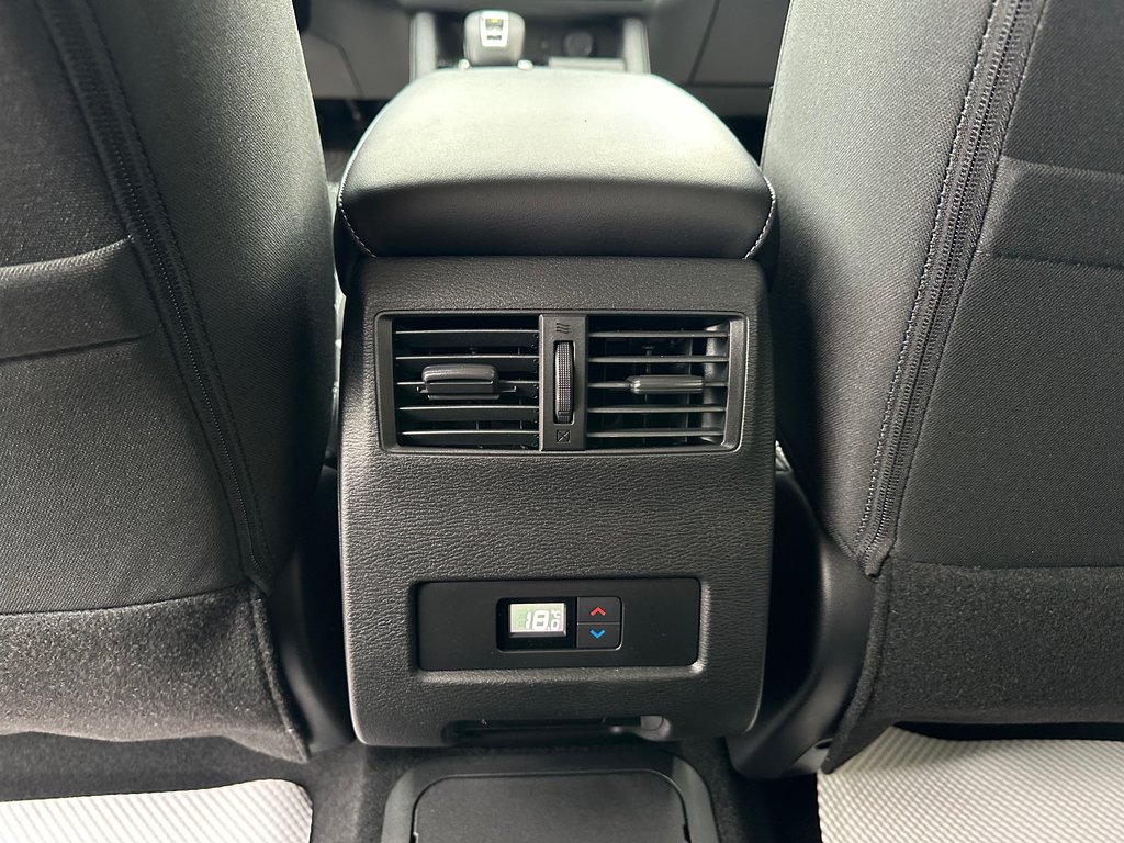2025 Mitsubishi OUTLANDER PHEV SE S-AWC in Kentville, Nova Scotia - 18 - w1024h768px