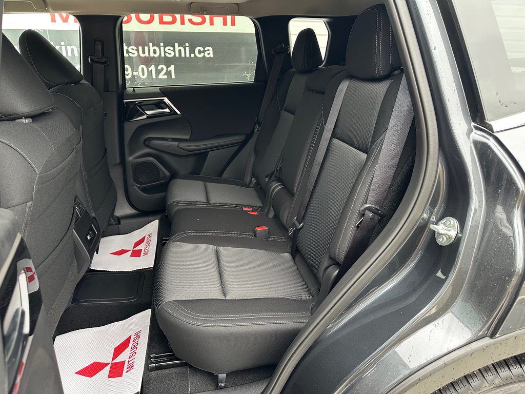 2025 Mitsubishi OUTLANDER PHEV SE S-AWC in Kentville, Nova Scotia - 17 - w1024h768px