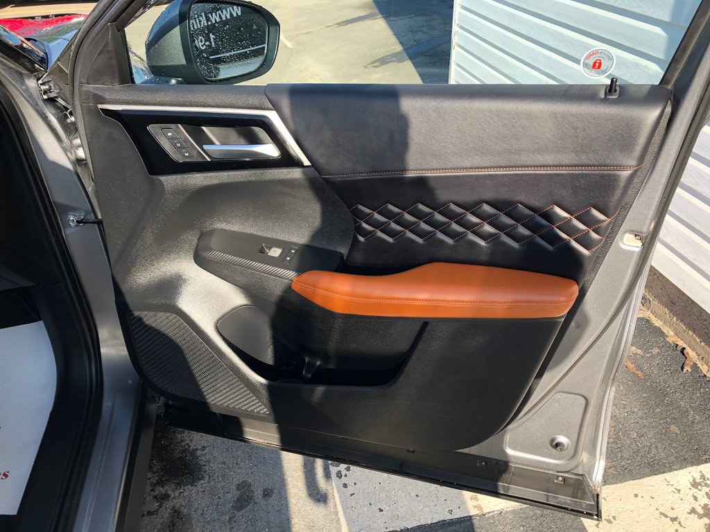 Mitsubishi Outlander Plug-In Hybrid GT - power seats, dual climate zones, rear air 2024 à COLDBROOK, Nouvelle-Écosse - 27 - w1024h768px