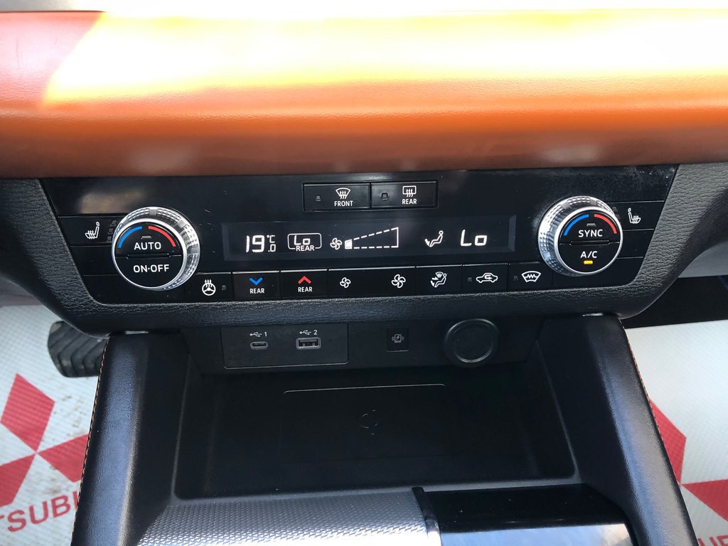 Mitsubishi Outlander Plug-In Hybrid GT - power seats, dual climate zones, rear air 2024 à COLDBROOK, Nouvelle-Écosse - 14 - w1024h768px