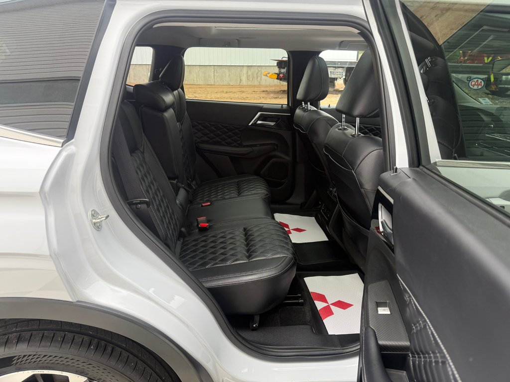 Mitsubishi Outlander Plug-In Hybrid SEL S-AWC, keyless entry, backup camera, Bluetooth 2024 à COLDBROOK, Nouvelle-Écosse - 19 - w1024h768px