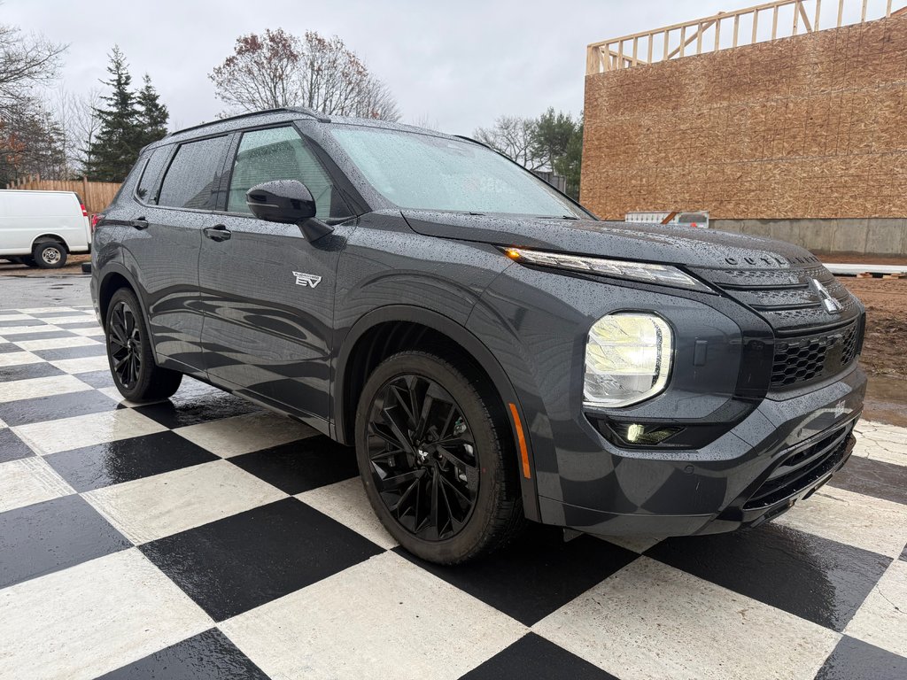 2025 Mitsubishi Outlander Plug-in Hybrid GT NOIR S-AWC in Kentville, Nova Scotia - 3 - w1024h768px