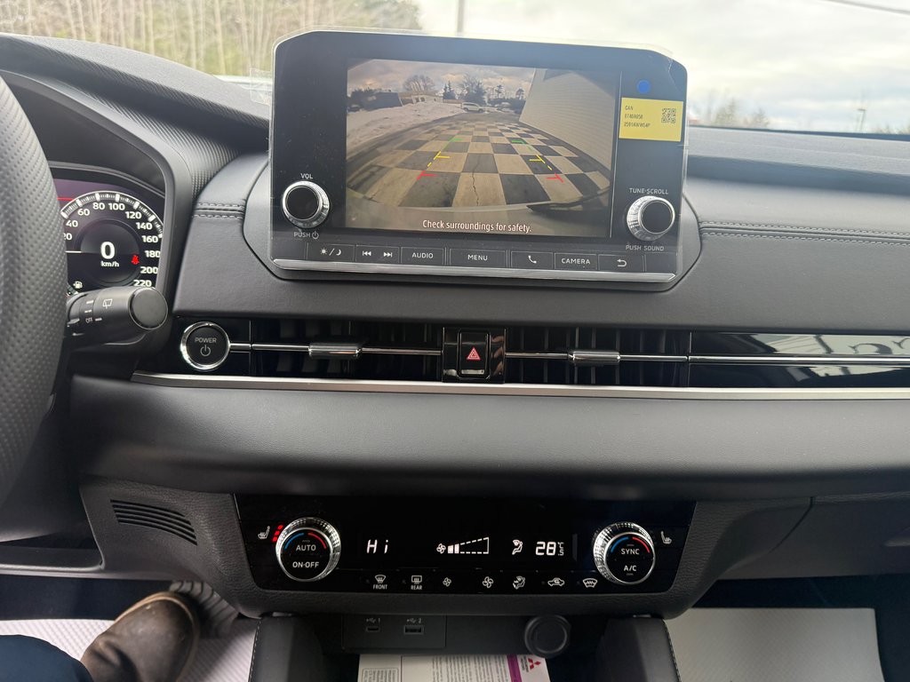 Mitsubishi Outlander Plug-In Hybrid ES 2025 à Kentville, Nouvelle-Écosse - 12 - w1024h768px