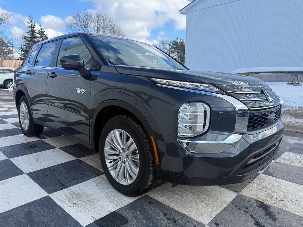 Mitsubishi Outlander Plug-In Hybrid ES 2025 à Kentville, Nouvelle-Écosse - 3 - w1024h768px