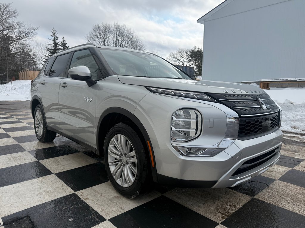 Mitsubishi Outlander Plug-In Hybrid SE 2025 à Kentville, Nouvelle-Écosse - 3 - w1024h768px