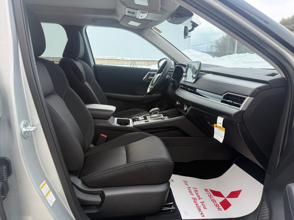 Mitsubishi Outlander Plug-In Hybrid SE 2025 à Kentville, Nouvelle-Écosse - 21 - w1024h768px