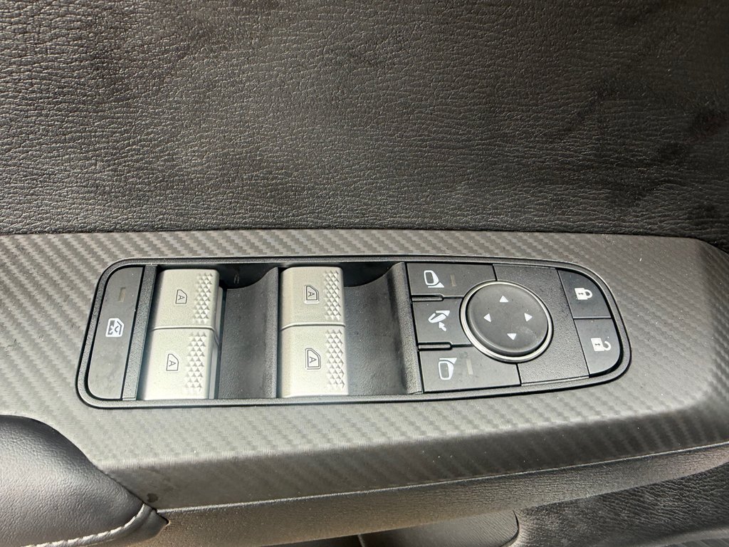 Mitsubishi Outlander Plug-In Hybrid SE 2025 à Kentville, Nouvelle-Écosse - 8 - w1024h768px