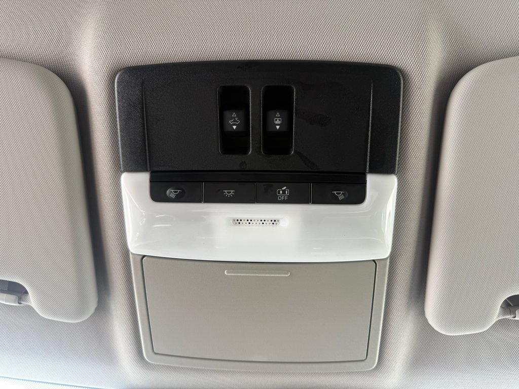 Mitsubishi Outlander Plug-In Hybrid SE 2025 à Kentville, Nouvelle-Écosse - 13 - w1024h768px