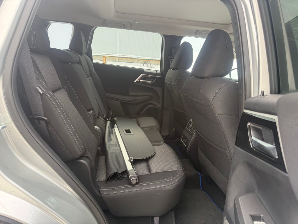 Mitsubishi Outlander Plug-In Hybrid SE 2025 à Kentville, Nouvelle-Écosse - 19 - w1024h768px