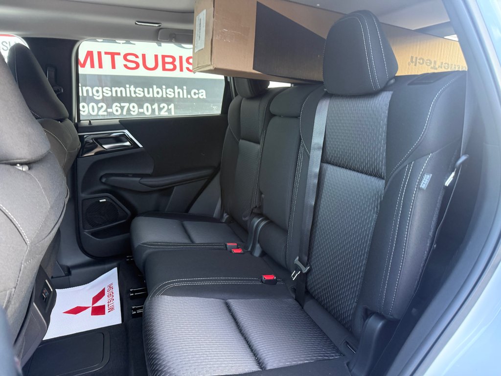 Mitsubishi Outlander Plug-in Hybrid SE S-AWC 2026 à Kentville, Nouvelle-Écosse - 15 - w1024h768px