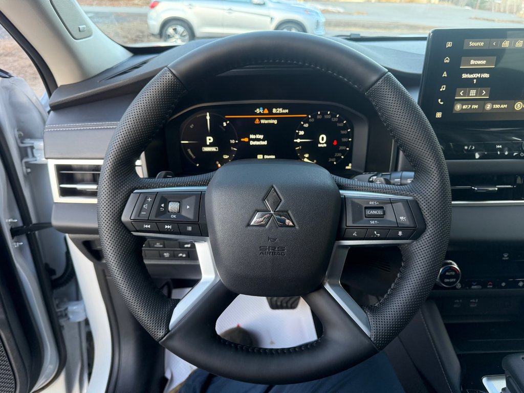 Mitsubishi Outlander Plug-in Hybrid SE S-AWC 2026 à Kentville, Nouvelle-Écosse - 10 - w1024h768px