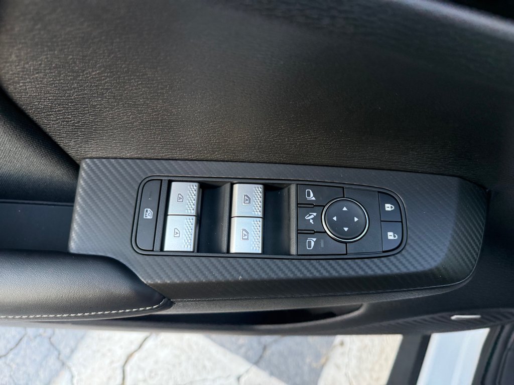 Mitsubishi Outlander Plug-in Hybrid SE S-AWC 2026 à Kentville, Nouvelle-Écosse - 8 - w1024h768px