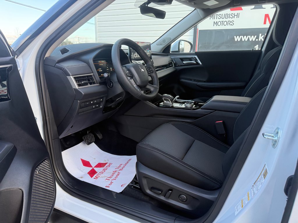 Mitsubishi Outlander Plug-in Hybrid SE S-AWC 2026 à Kentville, Nouvelle-Écosse - 9 - w1024h768px