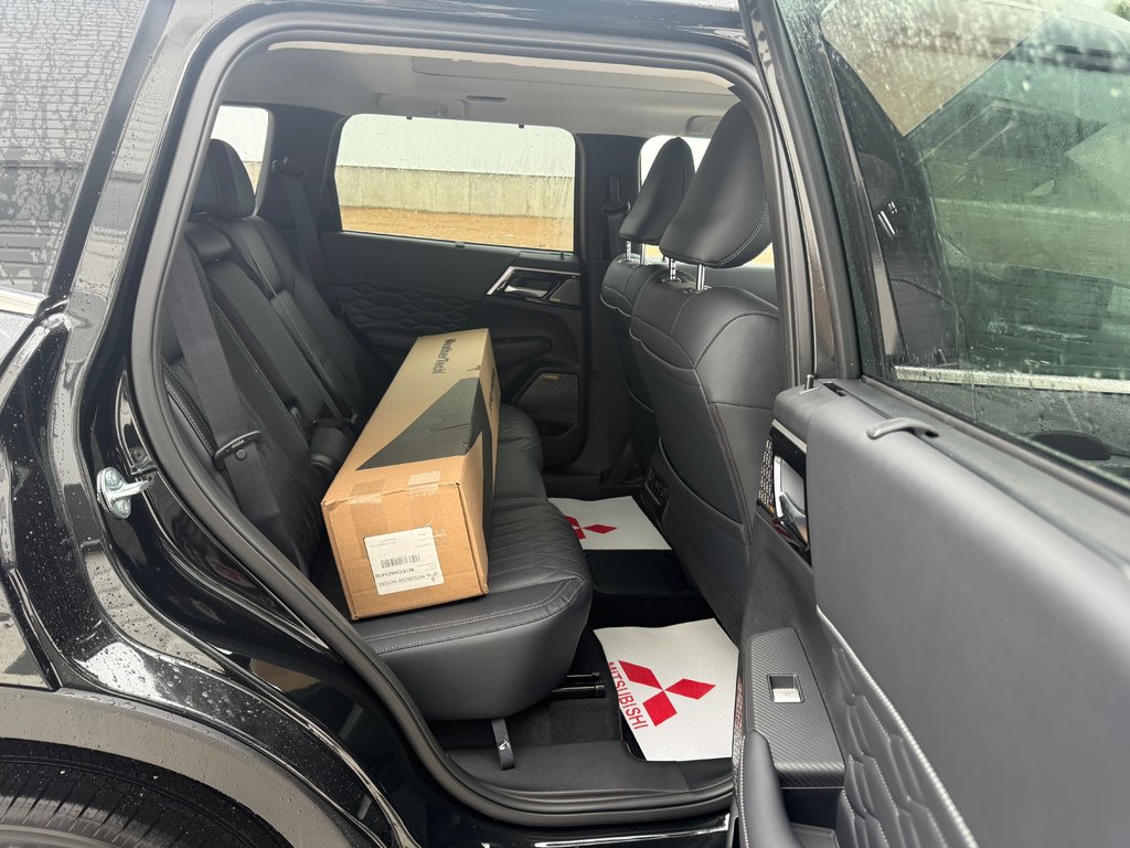2026 Mitsubishi Outlander Plug-in Hybrid GT S-AWC in Kentville, Nova Scotia - 18 - w1024h768px