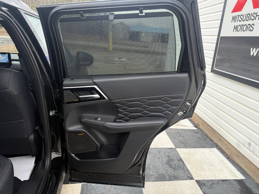 2026 Mitsubishi Outlander Plug-in Hybrid GT S-AWC in Kentville, Nova Scotia - 17 - w1024h768px
