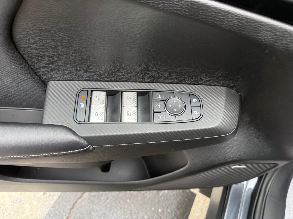 2026 Mitsubishi Outlander Plug-in Hybrid SE S-AWC in Kentville, Nova Scotia - 8 - w1024h768px