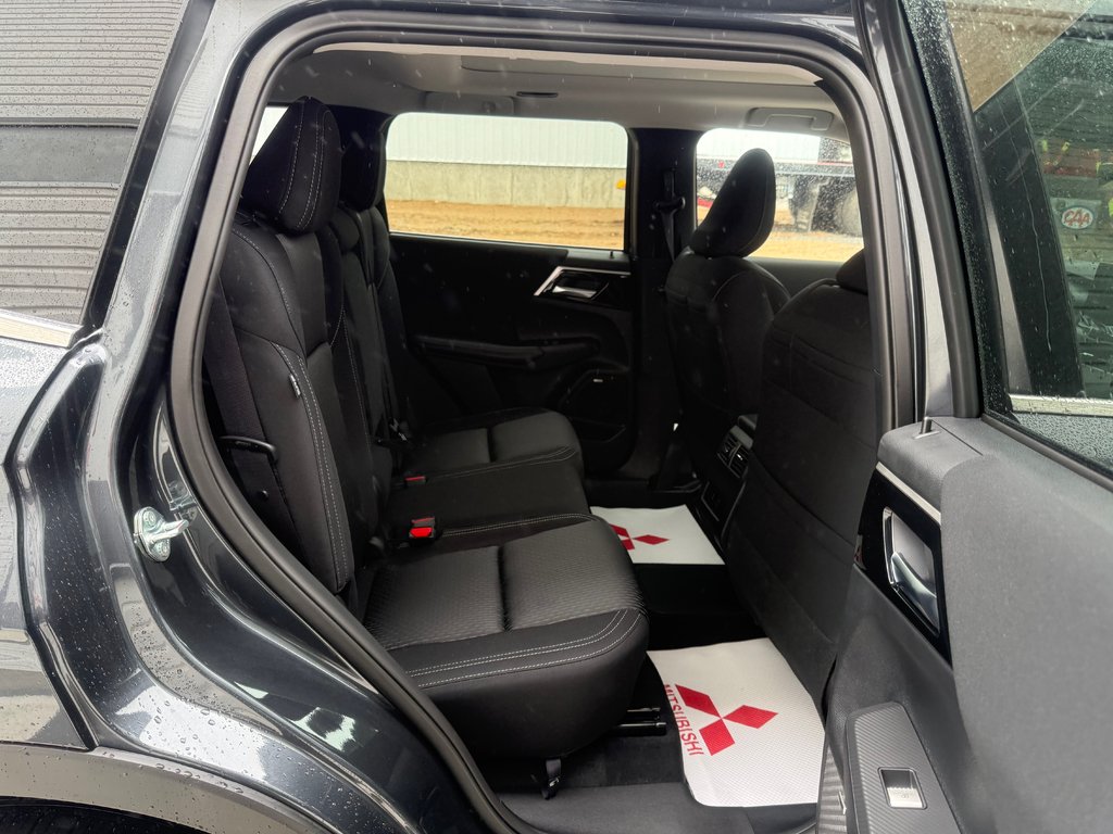 2026 Mitsubishi Outlander Plug-in Hybrid SE S-AWC in Kentville, Nova Scotia - 19 - w1024h768px