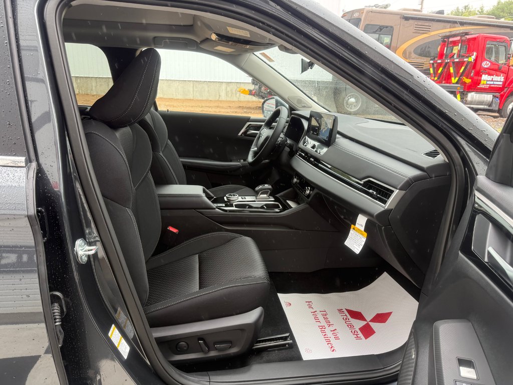 2026 Mitsubishi Outlander Plug-in Hybrid SE S-AWC in Kentville, Nova Scotia - 21 - w1024h768px