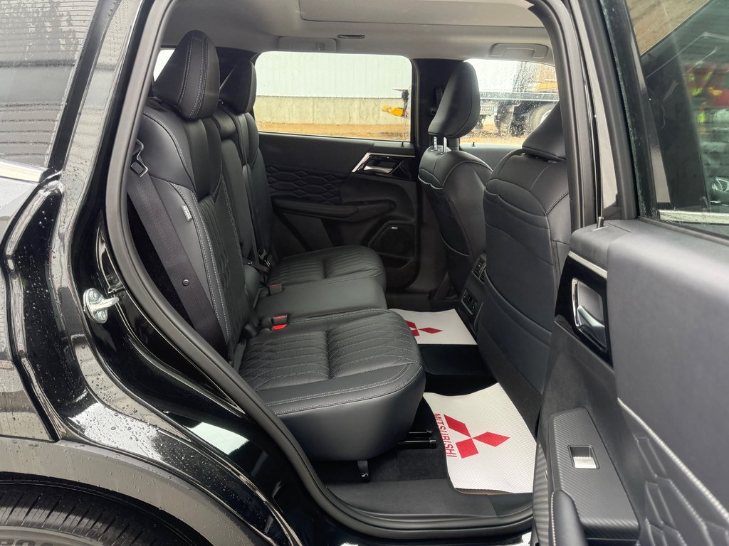2026 Mitsubishi Outlander Plug-in Hybrid SEL S-AWC in Kentville, Nova Scotia - 19 - w1024h768px