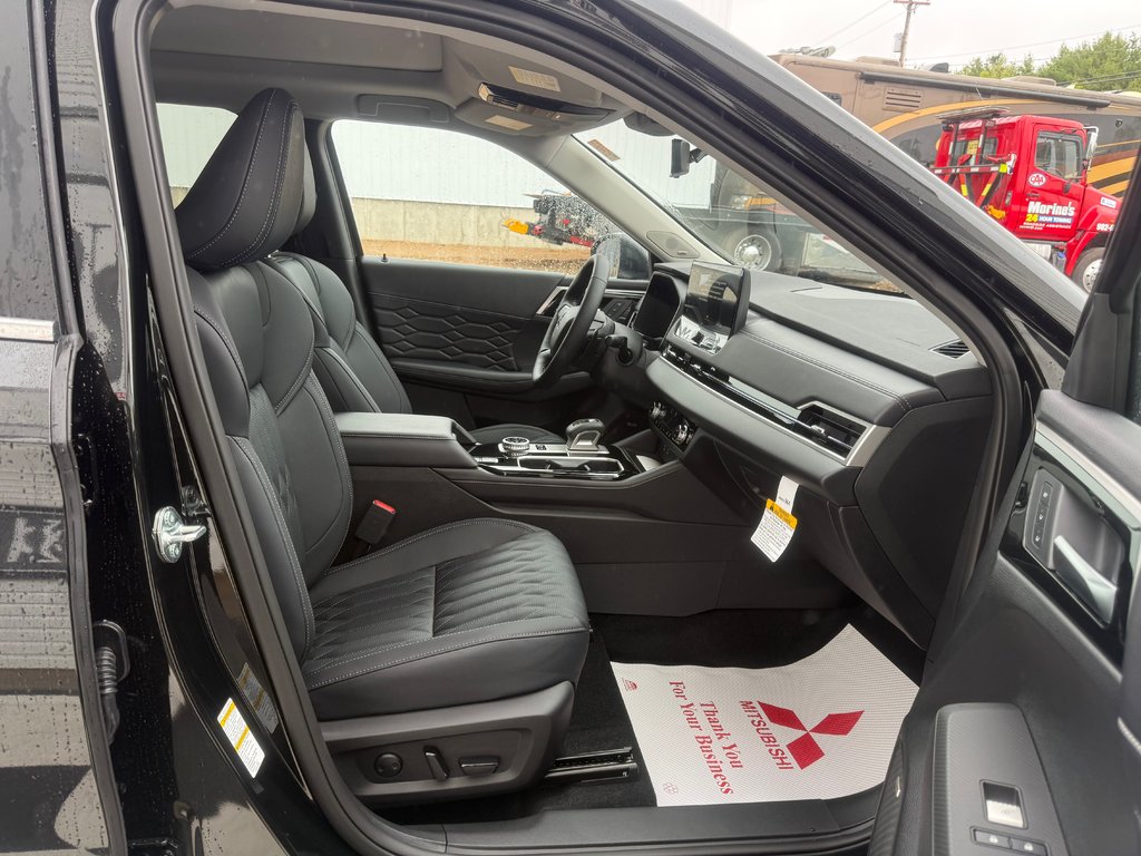 2026 Mitsubishi Outlander Plug-in Hybrid SEL S-AWC in Kentville, Nova Scotia - 21 - w1024h768px