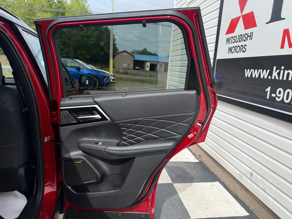 2026 Mitsubishi Outlander Plug-in Hybrid GT NOIR S-AWC in Kentville, Nova Scotia - 19 - w1024h768px