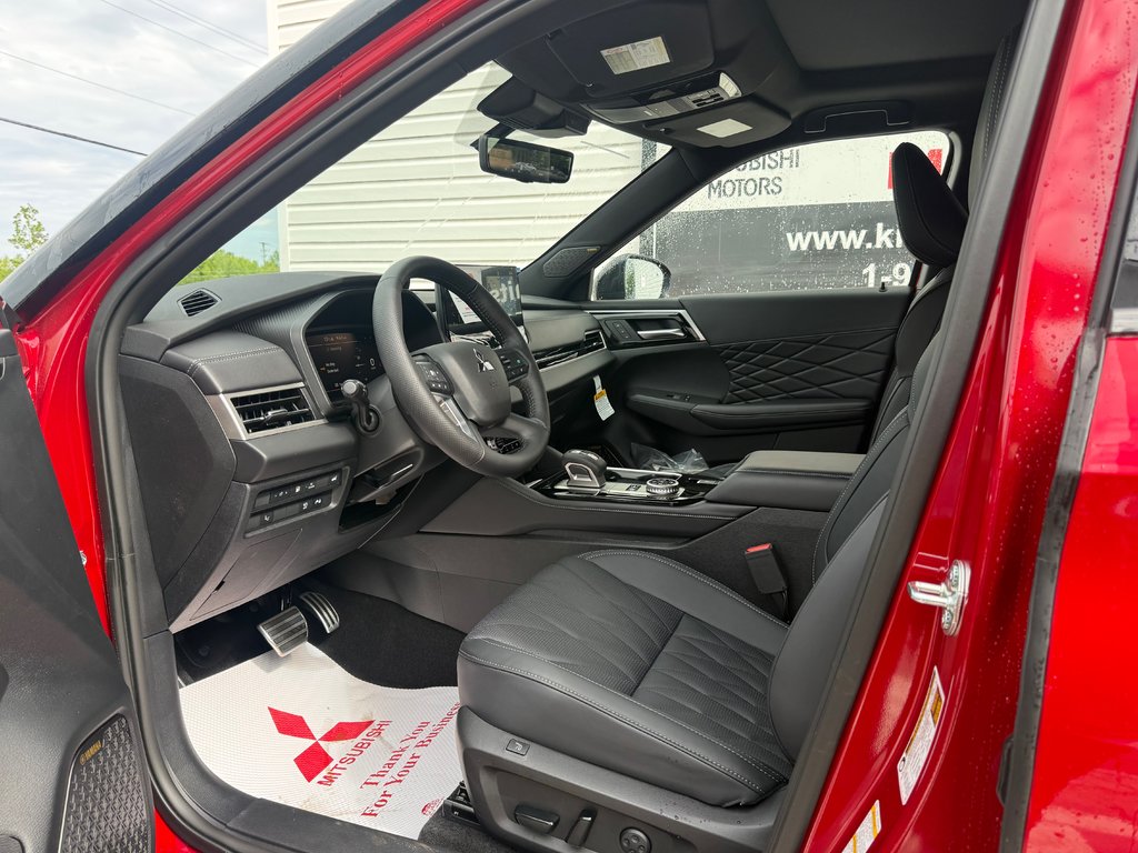 2026 Mitsubishi Outlander Plug-in Hybrid GT NOIR S-AWC in Kentville, Nova Scotia - 9 - w1024h768px