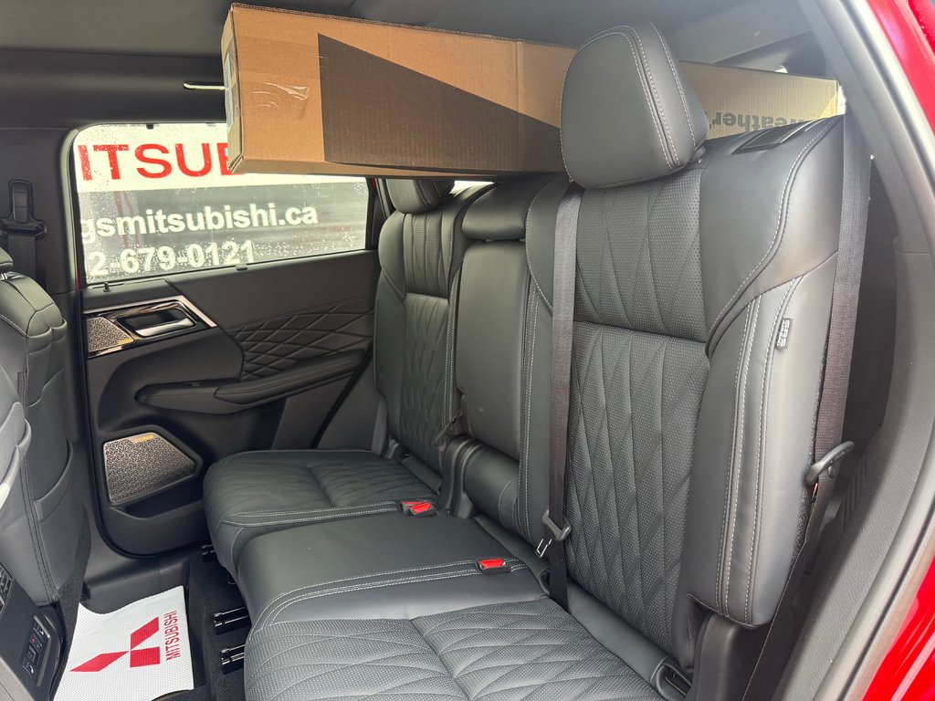 2026 Mitsubishi Outlander Plug-in Hybrid GT NOIR S-AWC in Kentville, Nova Scotia - 16 - w1024h768px