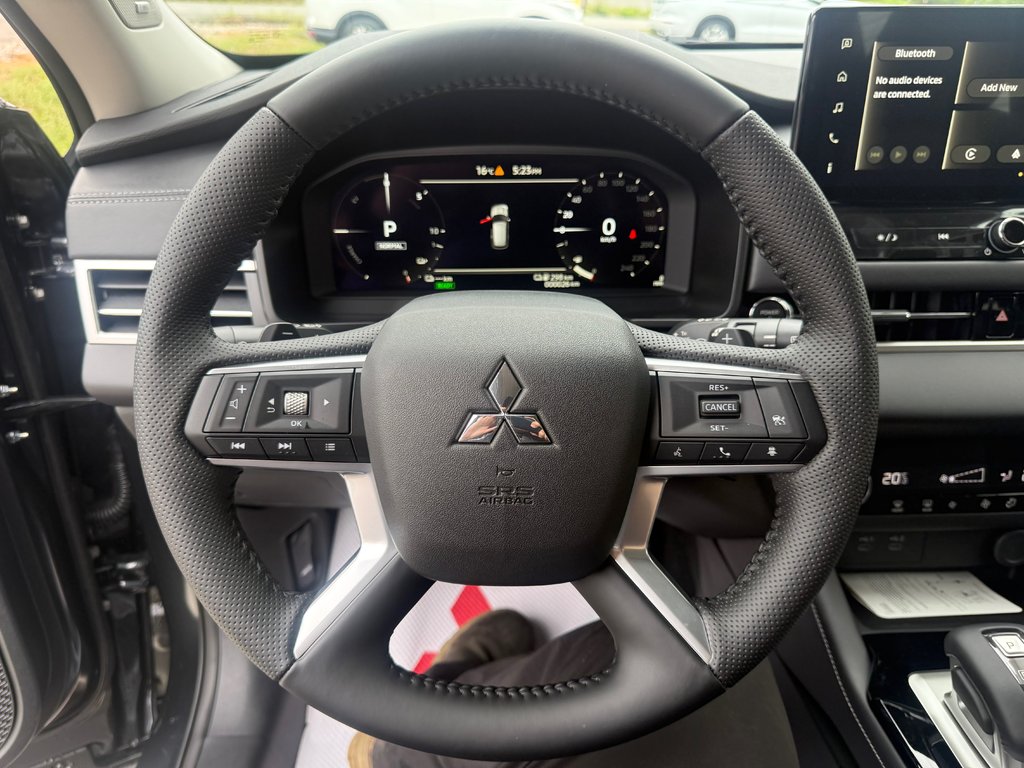 2026 Mitsubishi Outlander Plug-in Hybrid ES S-AWC in Kentville, Nova Scotia - 10 - w1024h768px